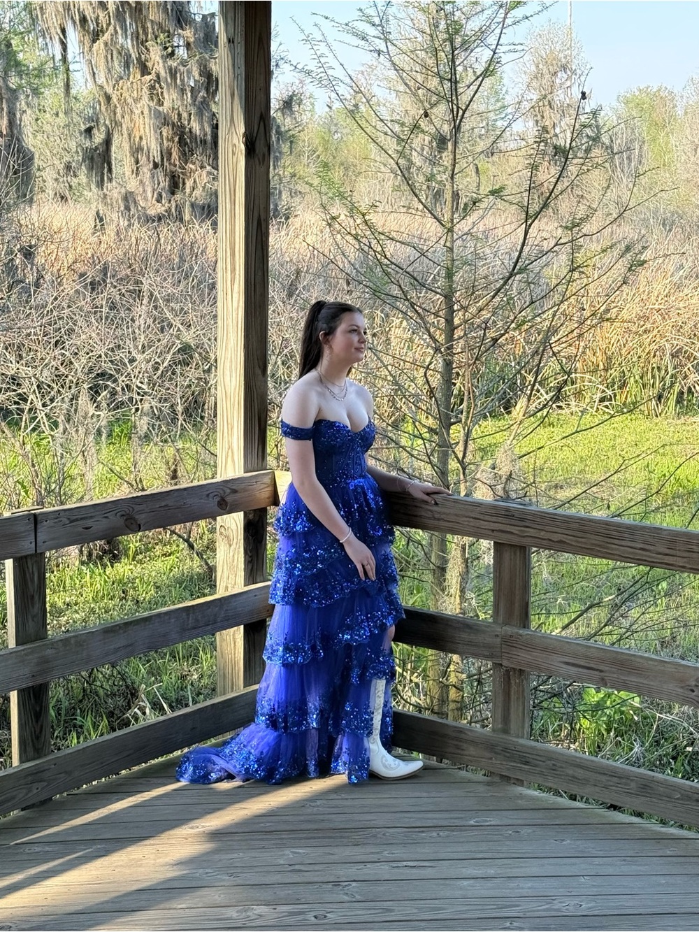 Royal Blue Off-Shoulder Sequin Tiered Prom Gown. size 6-8